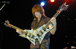 Gitaristą Michael Angelo Batio Vilniuje apšildys lietuvaičiai „Stiffer“ (video)