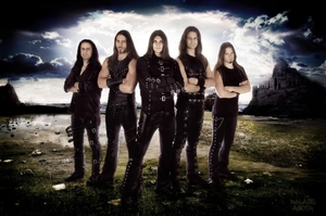 „Sabaton“ koncerte Vilniuje - vengrų rokeriai ir svieto lygintojai „Wisdom“