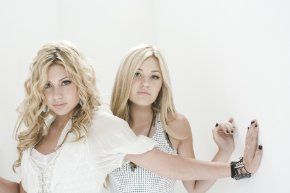 Aly & Aj